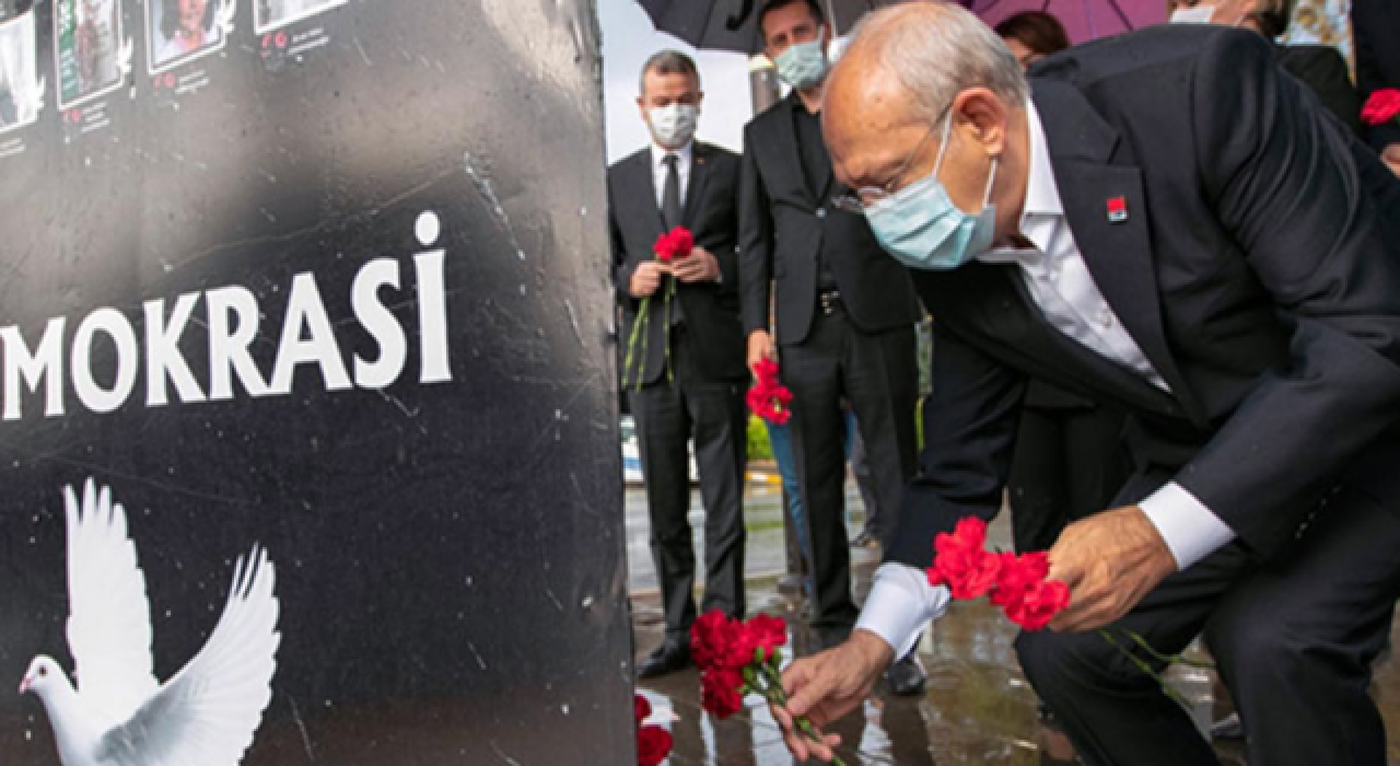 Öne çıkan isimler "Ankara Gar Katliamı"nı andı