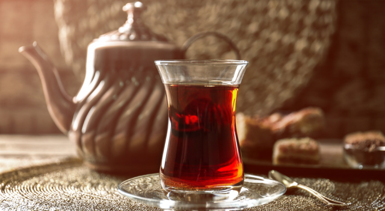 Çay tiryakilerine müjde! Bu işte tek şart çay içmek!