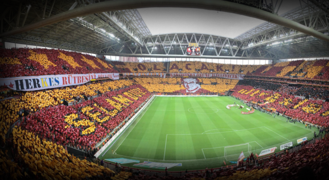 Galatasaray, tam kapasiteyle oynamak için TFF'ye başvuru yaptı