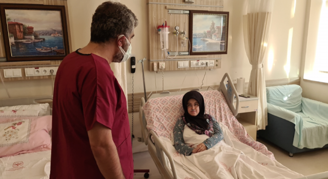 Koronavirüs nedeniyle erken doğum yapan kadından aşı çağrısı