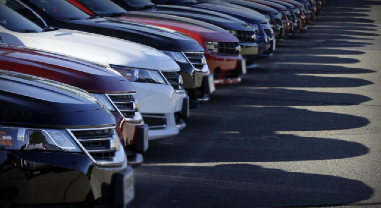 Otomobil fiyatlarında beklenen indirim geldi!