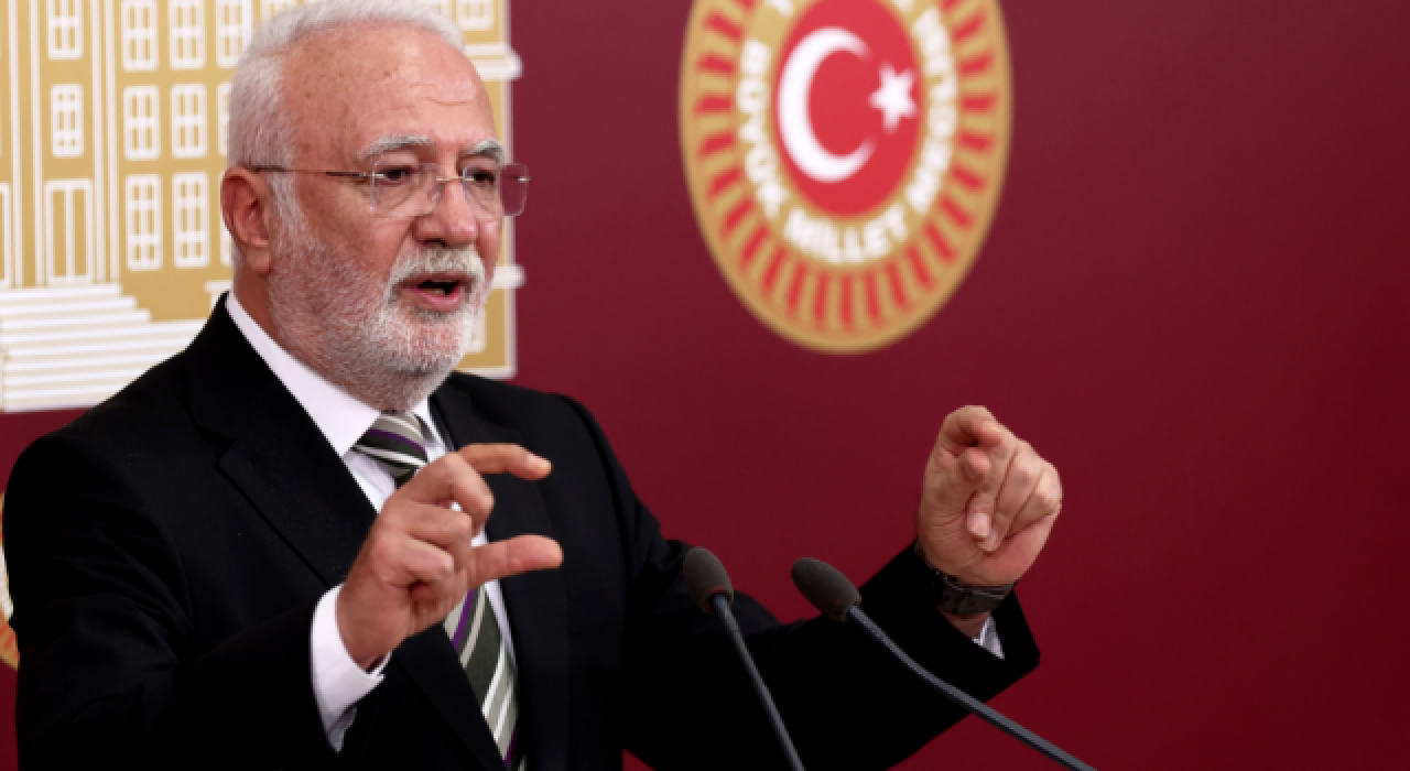 AK Partili Elitaş'tan emekli vekiller için zam açıklaması