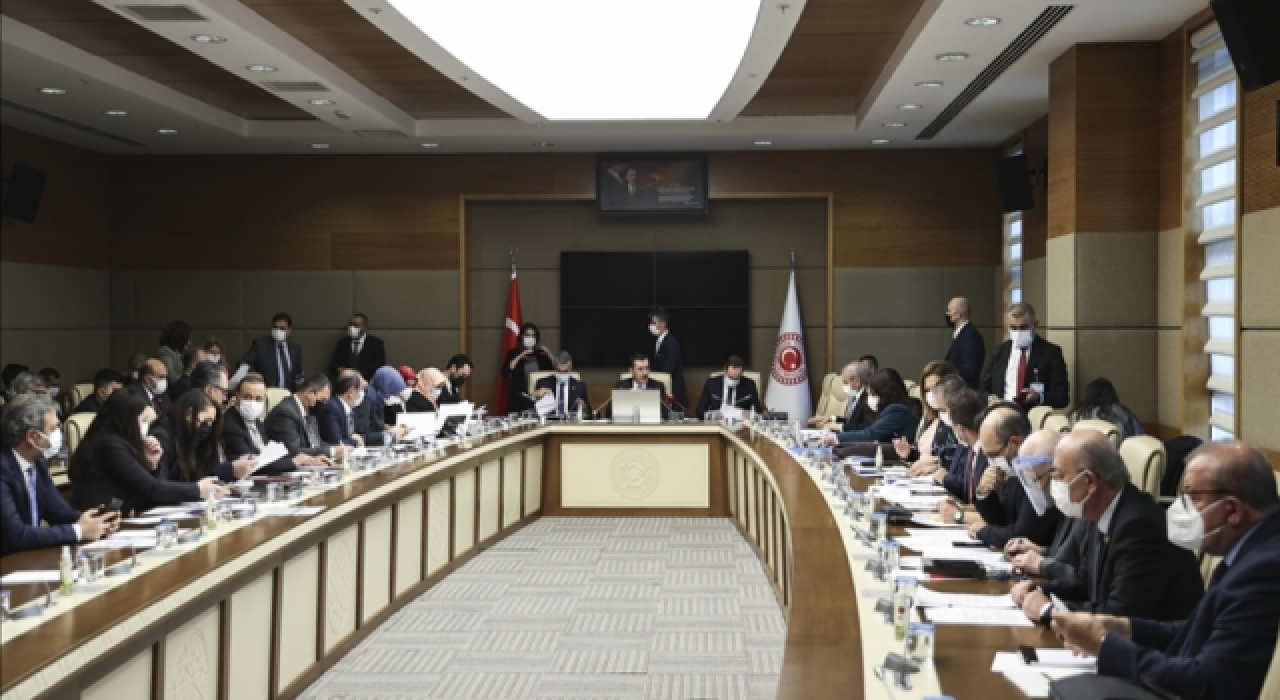 Öğretmenlik Meslek Kanunu Teklifi, komisyonda kabul edildi