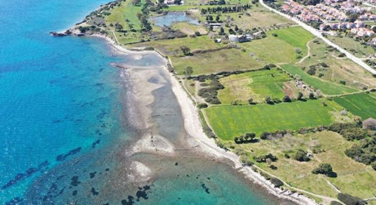 Datça'da deniz çekilince ortaya çıkan liman kalıntılarının belgeleme çalışmaları başladı