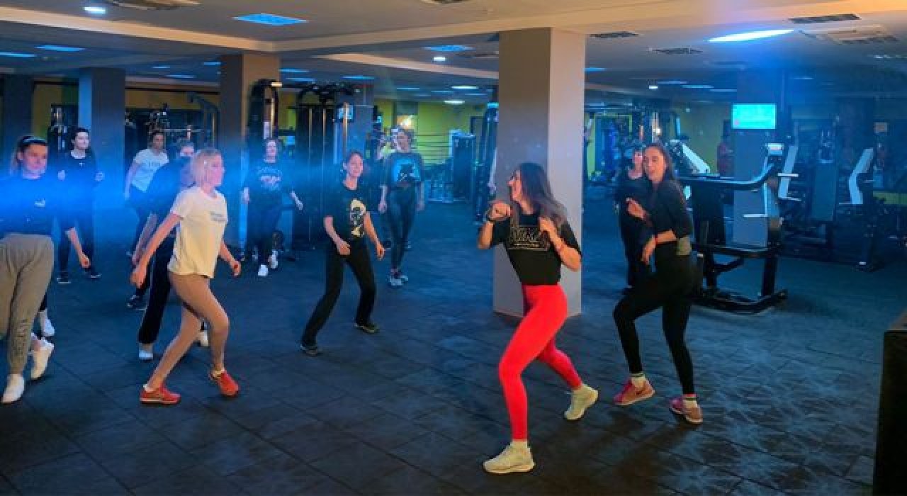 Hem eğlendiler, hem spor yaptılar