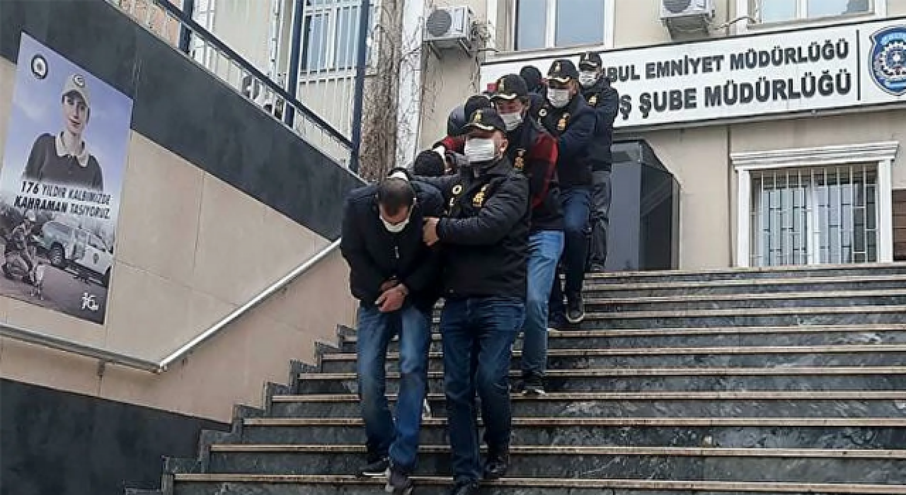 İstanbul'da çarşaf giyip oyuncak silahla market soymaya çalıştılar