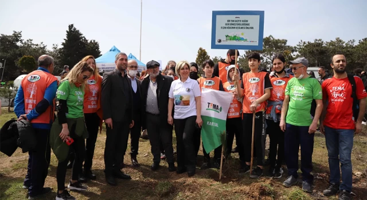 Kartallı Çevreciler Orman Temizliği ve Fidan Dikimi Etkinliğinde Buluştu
