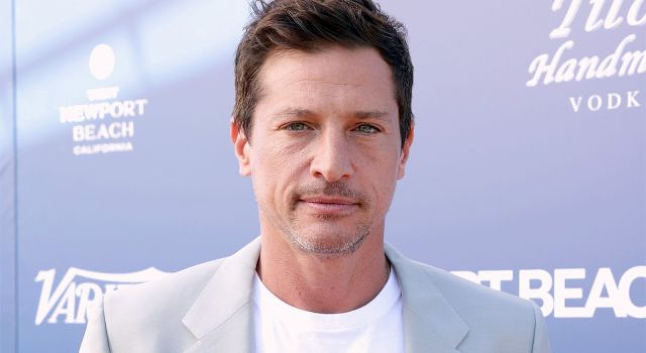 Mastürbasyon videosu sızdıktan sonra kariyeri etkilenmişti; Simon Rex, Hollywood'a porno yıldızını canlandırdığı Red Rocket ile döndü