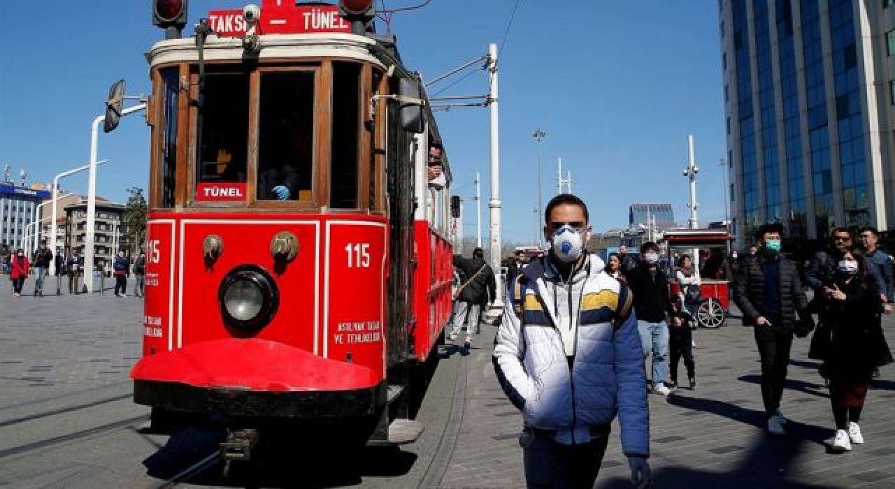 Türkiye'de son 24 saatte 14 bin 993 yeni vaka tespit edildi