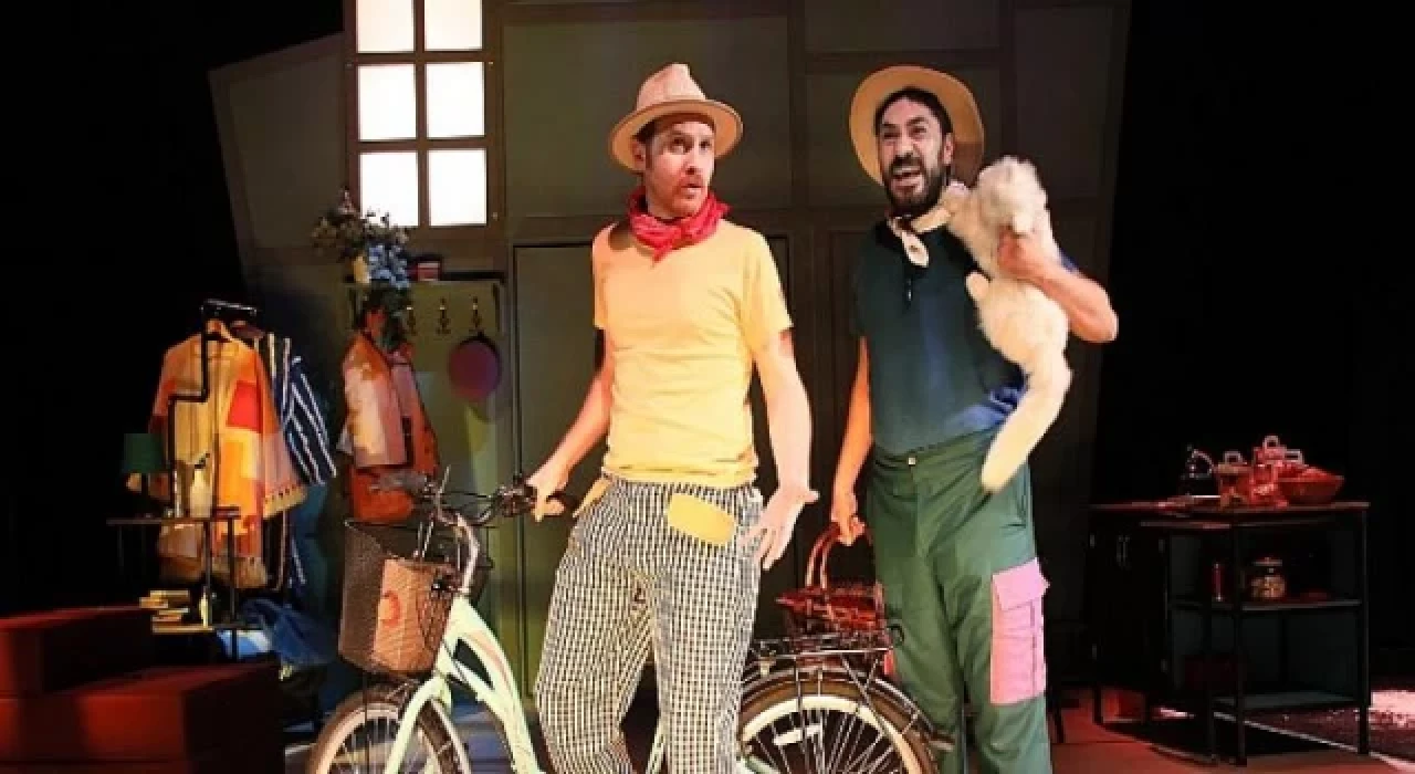 “Bekçi İle Postacı” Avcılar’da Çocuklara Renkli Bir Dünyanın Kapılarını Açtı