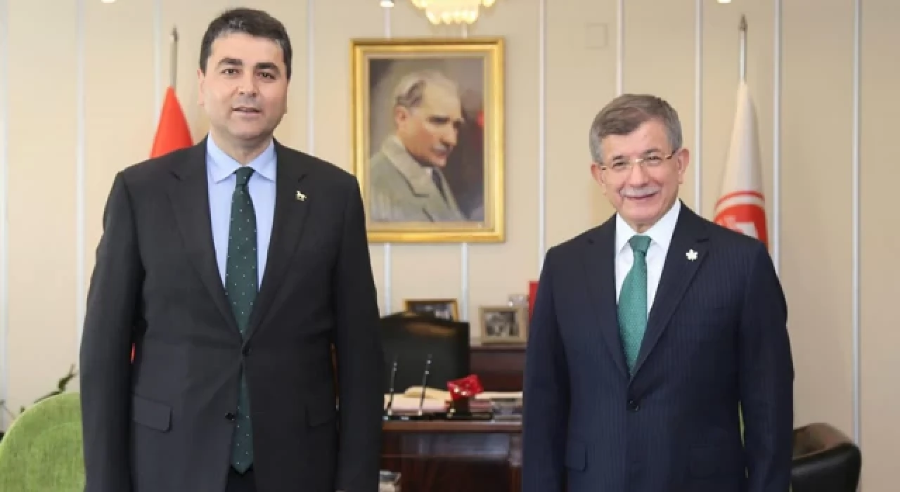 Gültekin Uysal’a Ahmet Davutoğlu’ndan ziyaret