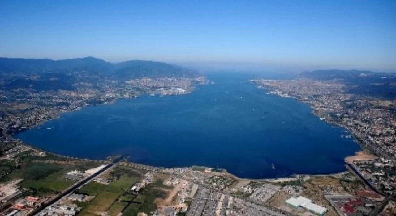 İzmit Körfezi’nde denizi kirleten gemiye 3,8 milyon lira ceza