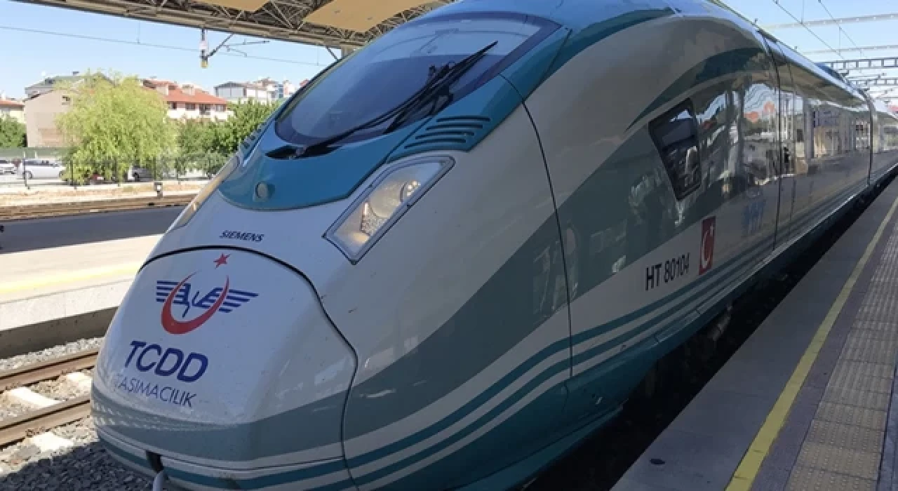 YHT'de 29 Nisan'da 29 bin 477 yolcu ile günlük taşıma rekoru kırıldı