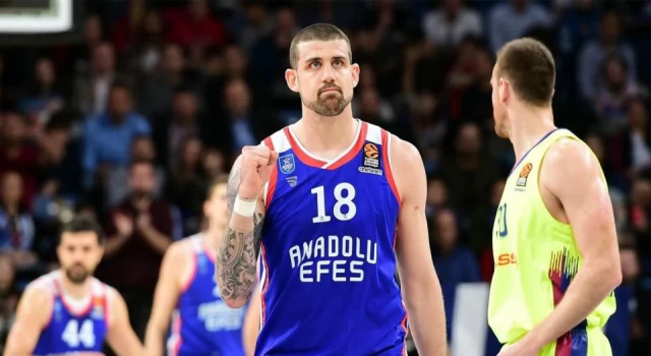 Anadolu Efes, Moerman'a veda etti
