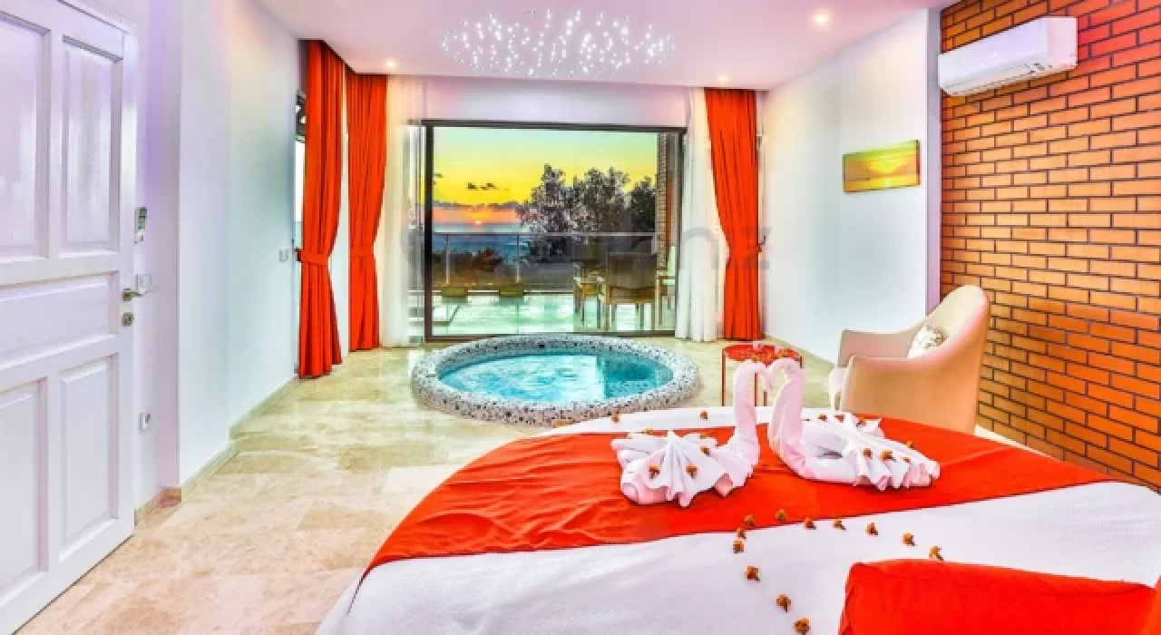 Balayı için otel mi villa mı?