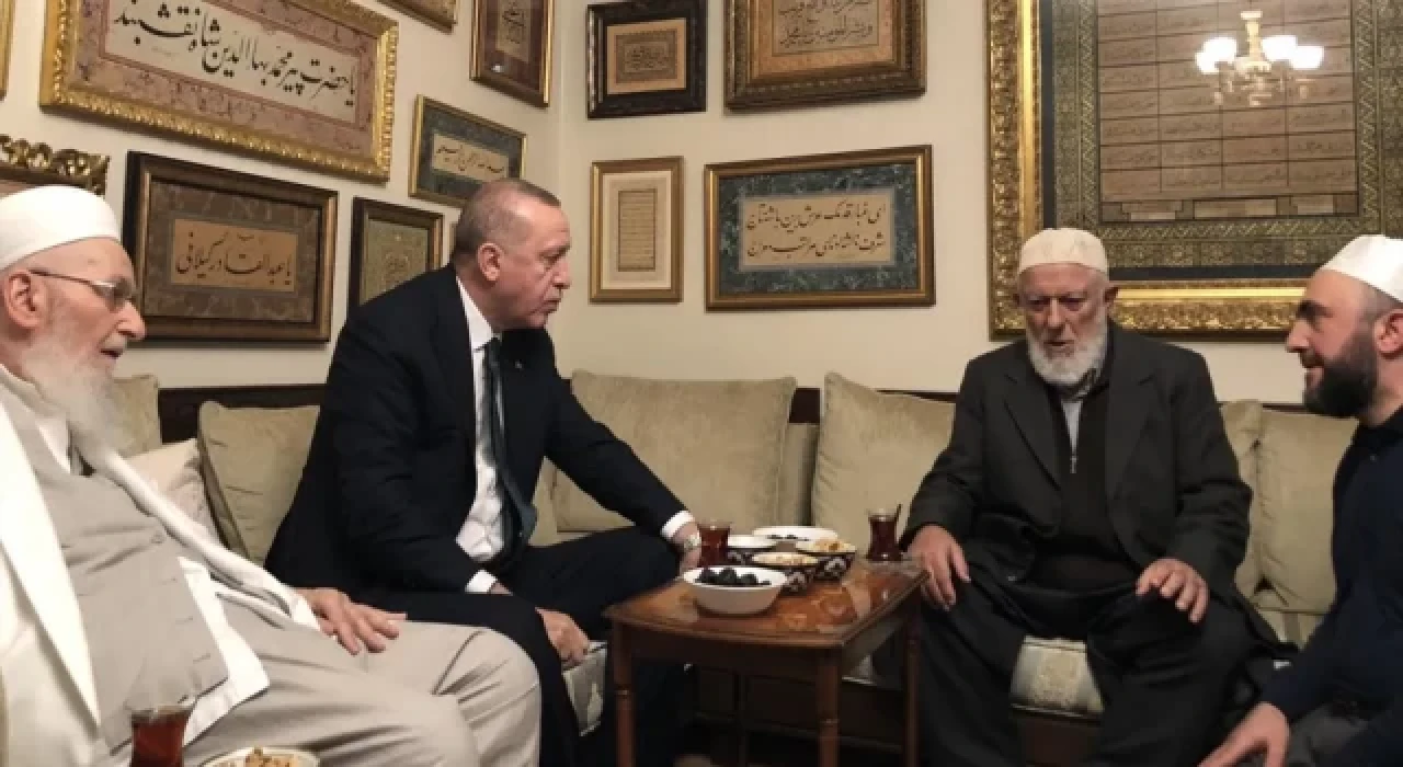 Erdoğan'dan gazetelere Mahmut Ustaosmanoğlu ilanı