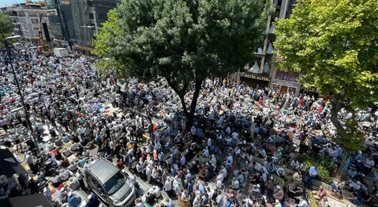 İsmailağa cemaatinin yeni lideri cenazede açıklandı