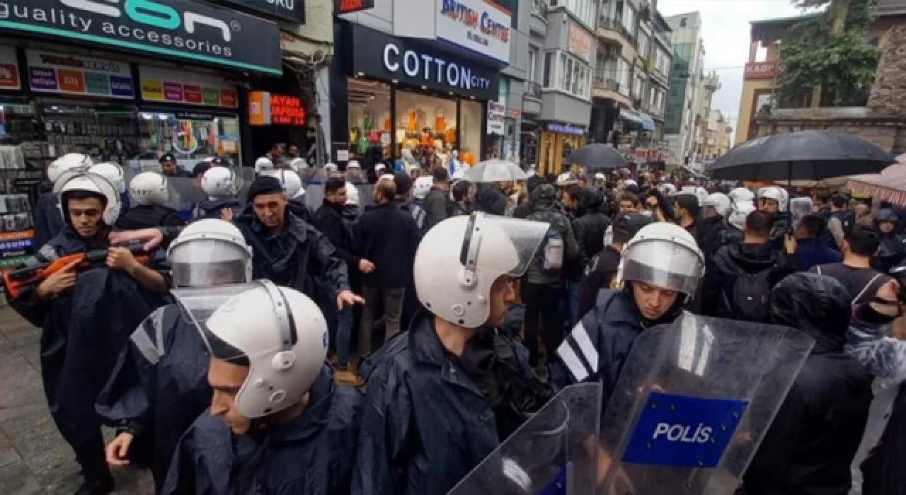 Kadıköy'deki Gemlik yürüyüşü eylemine katılan 10 kişiye operasyon