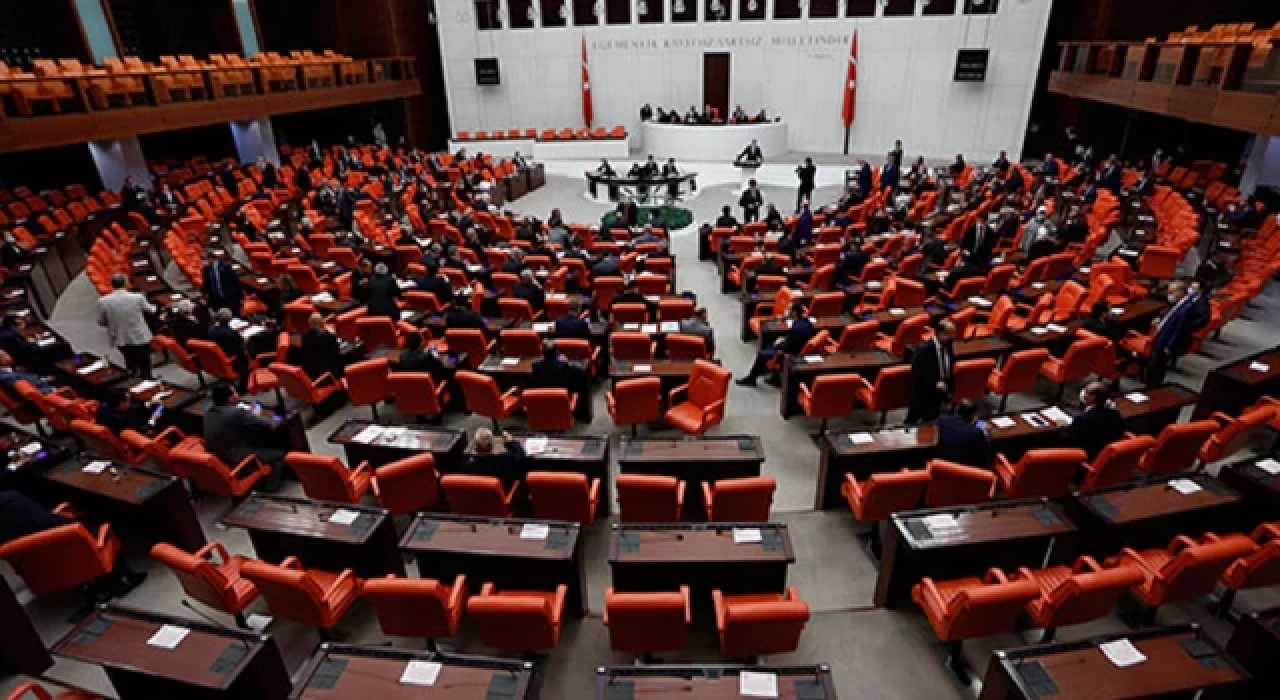 Sosyal medya yasasının ilk 15 maddesi, TBMM Adalet Komisyonu’nda kabul edildi