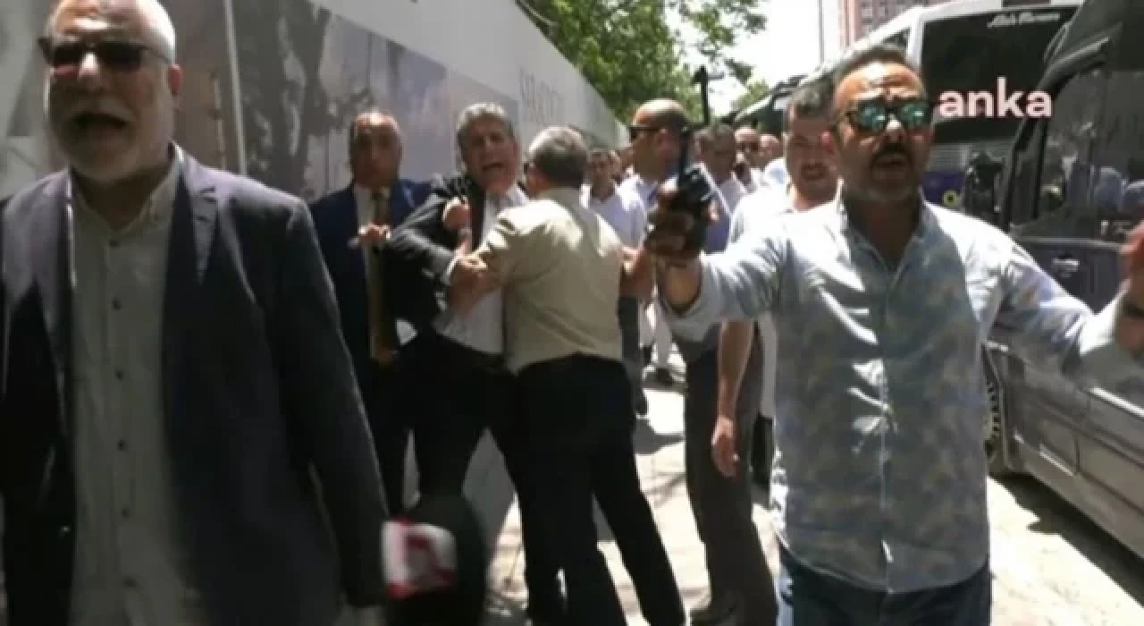 TÜİK önünde sendikacılara polis müdahalesi