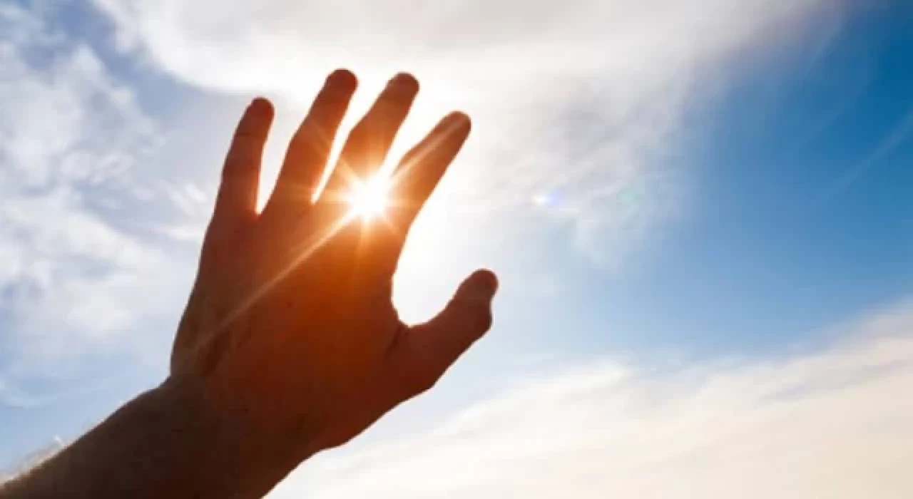 Yaz Aylarında Güneş Işığından Korunmanın Yolları Neler