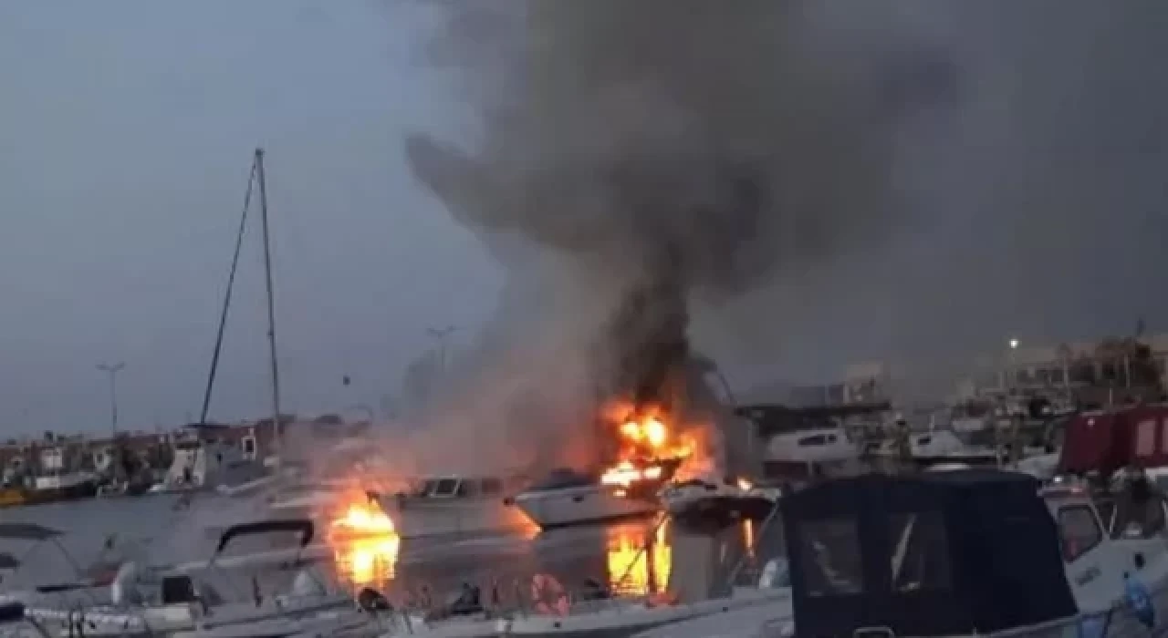 Avcılar limanında 7 tekne yandı