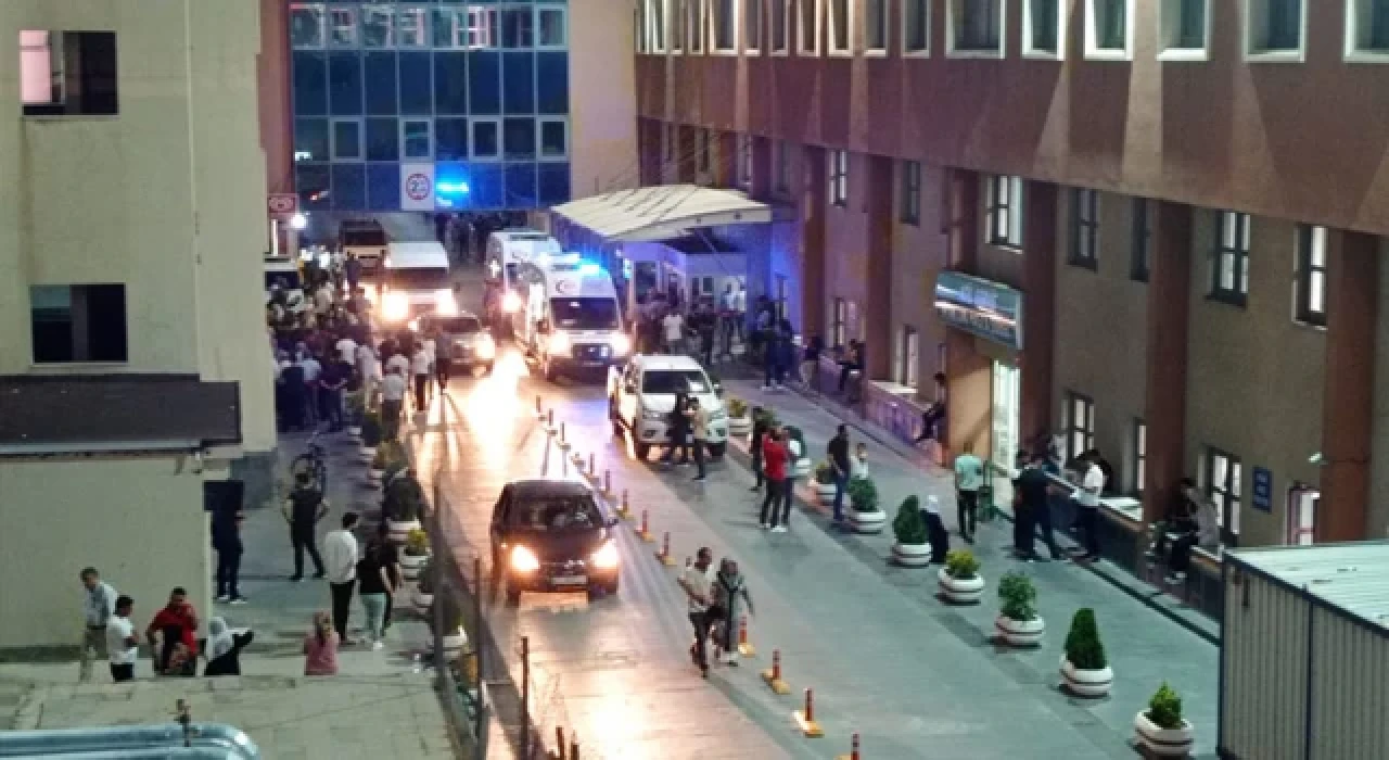 Bakan Koca: Batman Beşiri Devlet Hastanesi’nde görevlilere bıçaklı saldırıda bulunan zanlılar tutuklandı