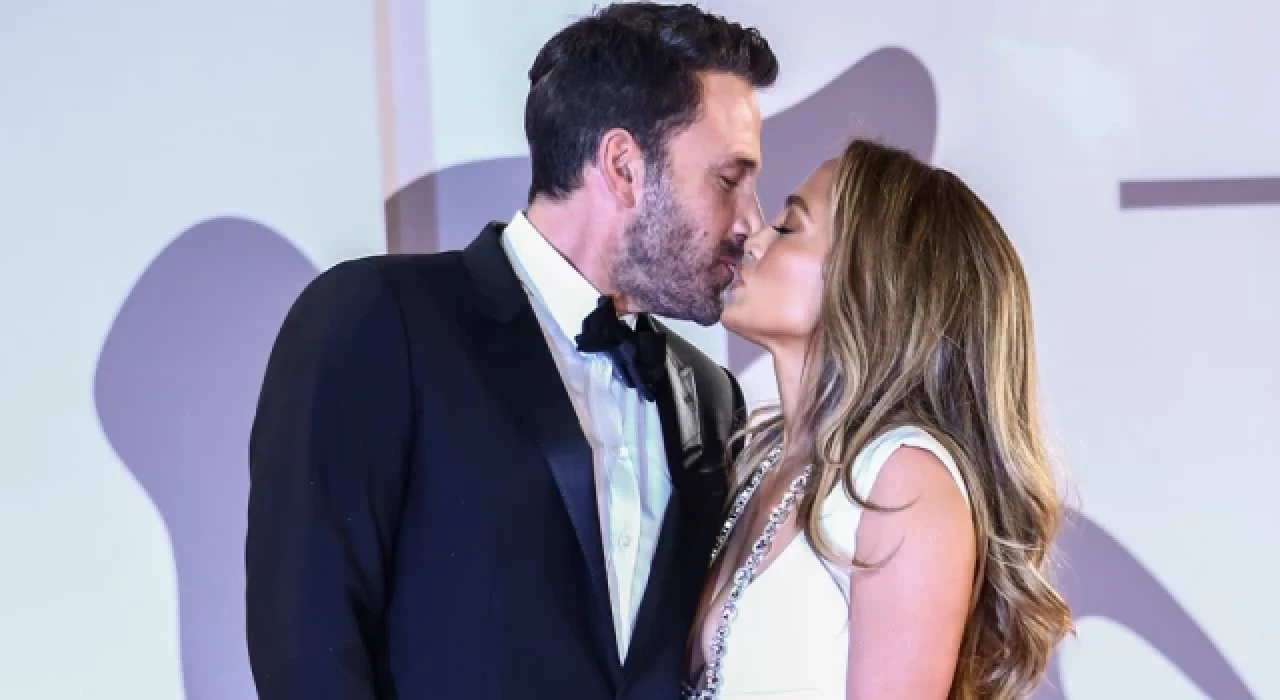 Ben Affleck ve Jennifer Lopez Nevada'da evlendi