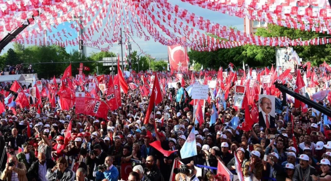 CHP tüm yaz sahada olacak: İlk mitingin adresi belli oldu