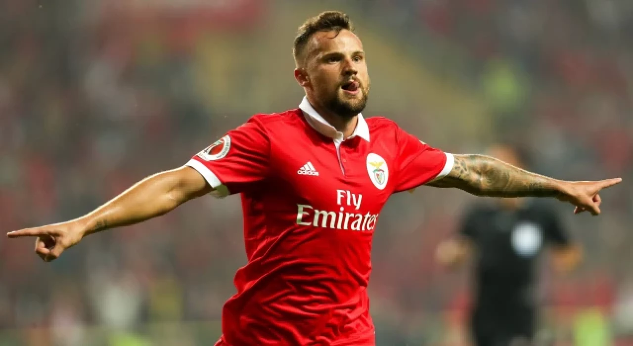 Galatasaray, Seferovic’i transfer ettiğini açıkladı