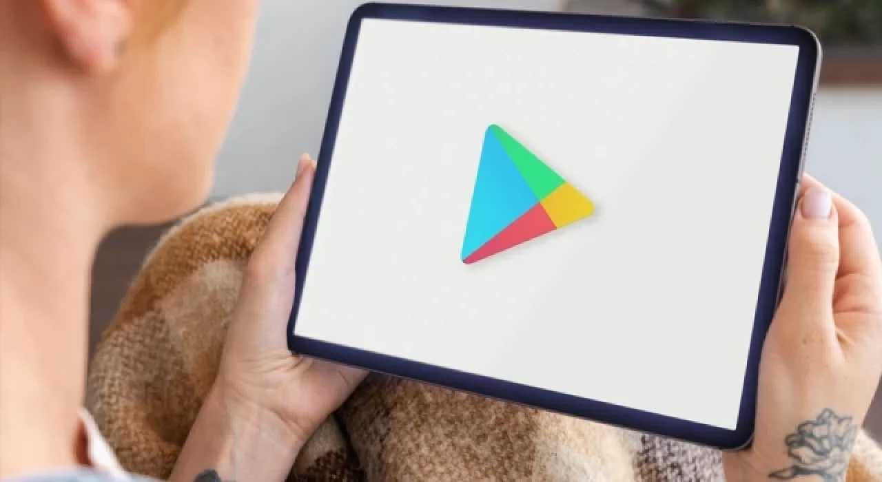 Google Play Store’un logosu değişiyor!