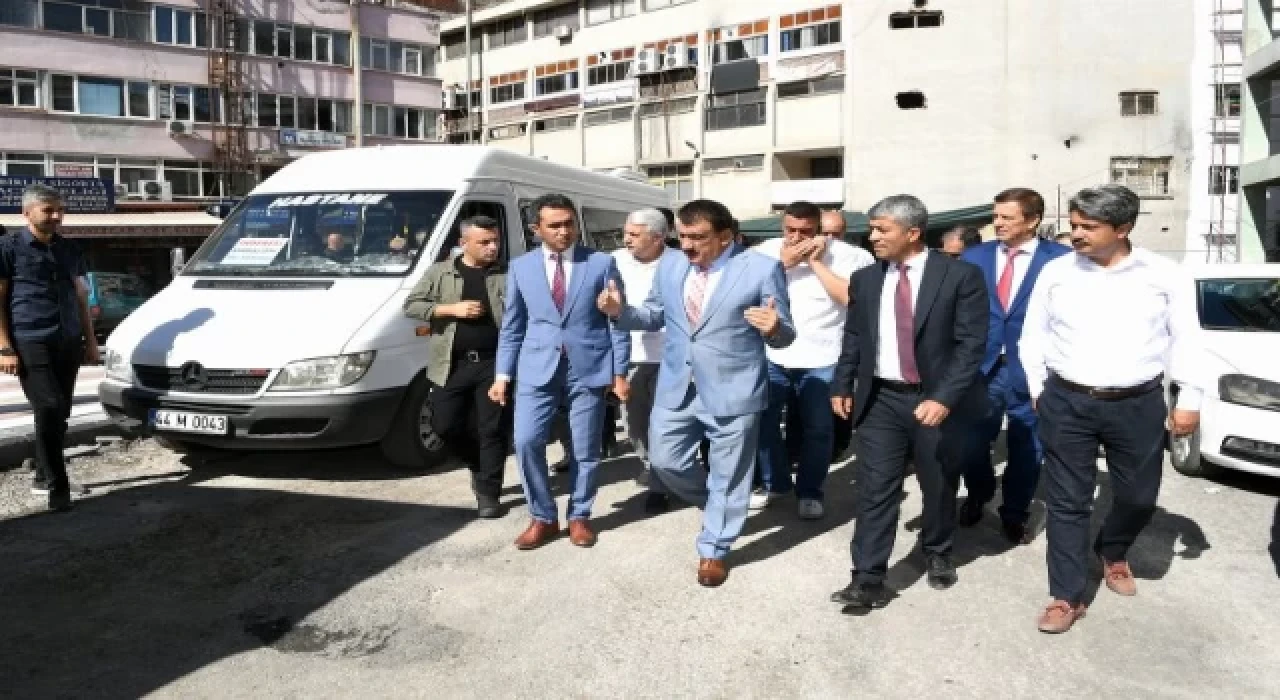 Malatya Büyükşehir’den hastane durağına yenileme