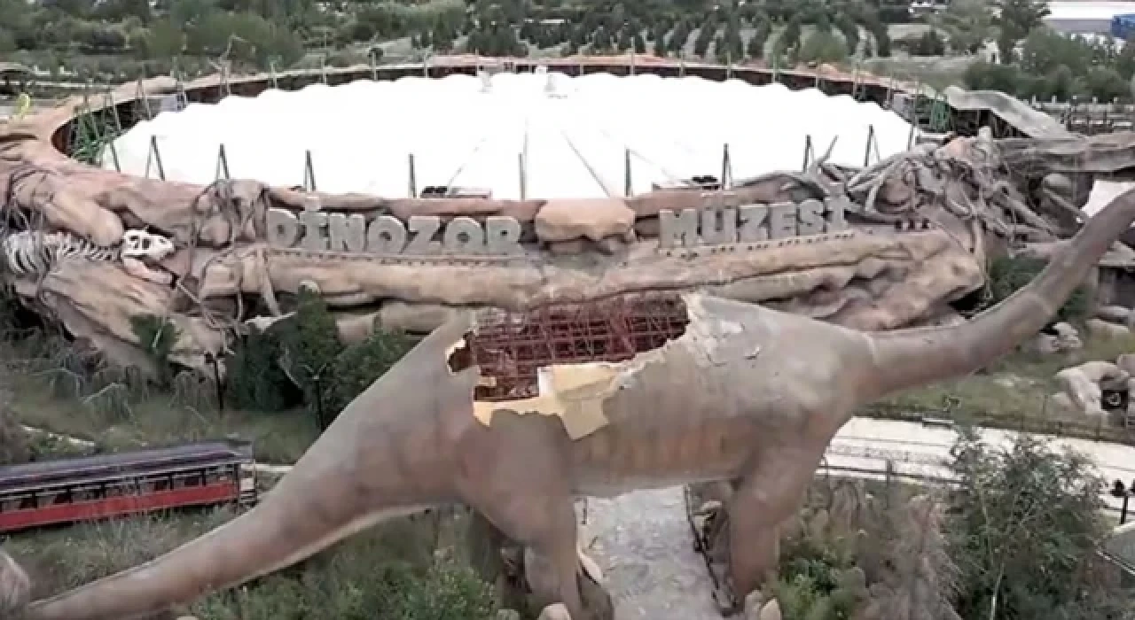 Mansur Yavaş: Atatürk’ün mirasının üzerine yapılan bir yere para ödeyerek girilmesini de halkın 801 milyon dolarının çürümesini de içimiz almıyor