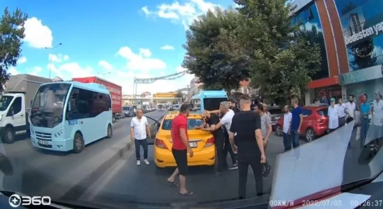 Pendik’te taksideki kadına saldıran şahsa meydan dayağı