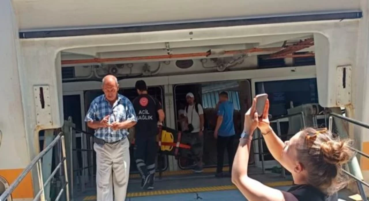 İstanbul’da şehir hatları vapuru Karaköy iskelesine çarptı