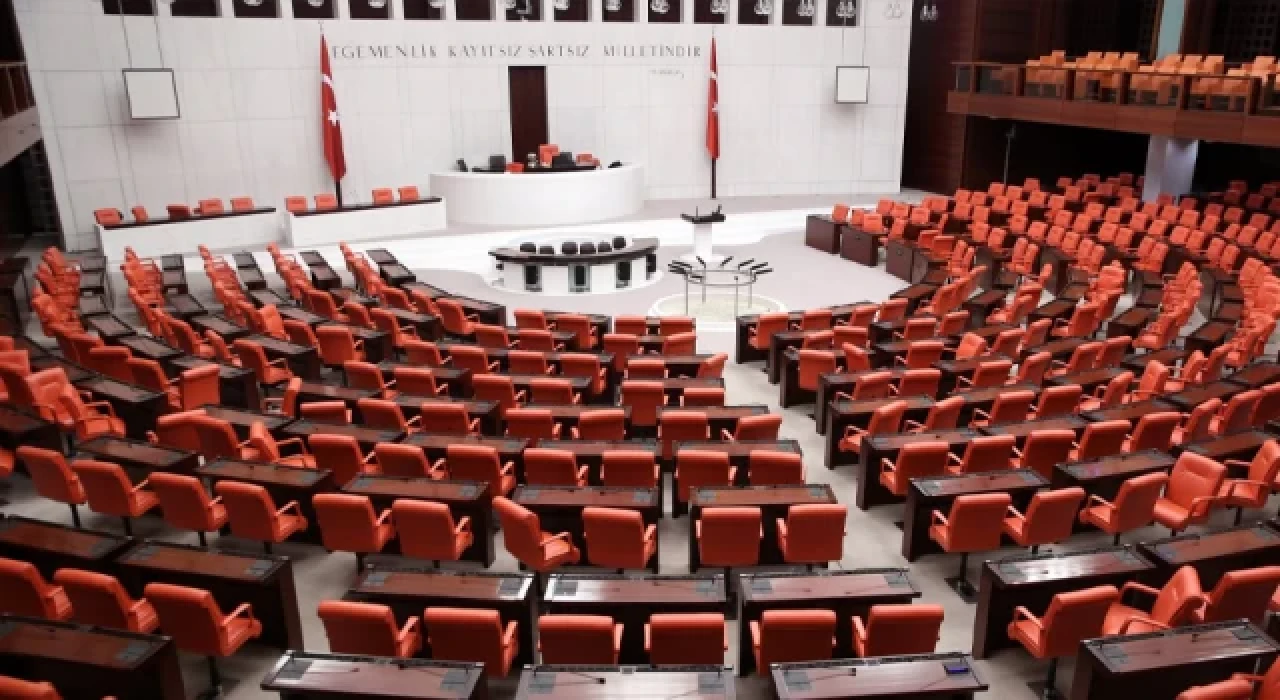 Son yasama yılında 33 milletvekili hiçbir performans göstermedi