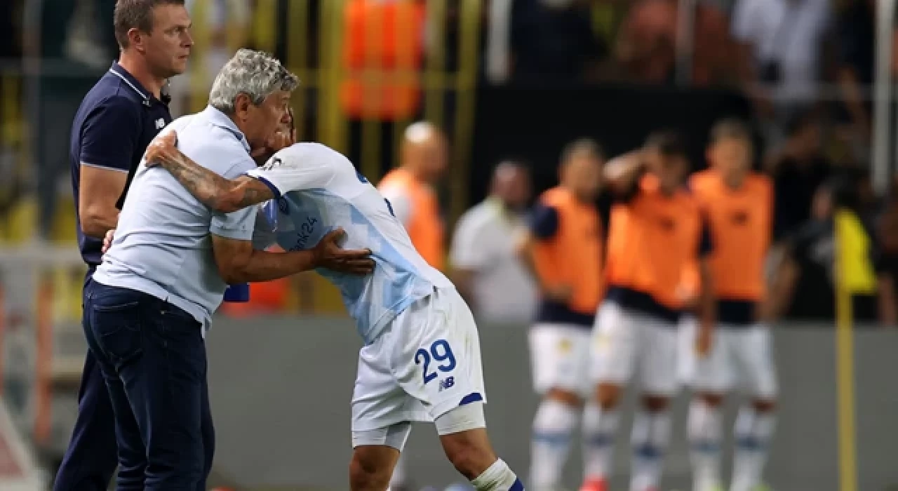 ”Vladimir Putin” tezahüratlarını protesto eden Lucescu, basın toplantısına katılmadı