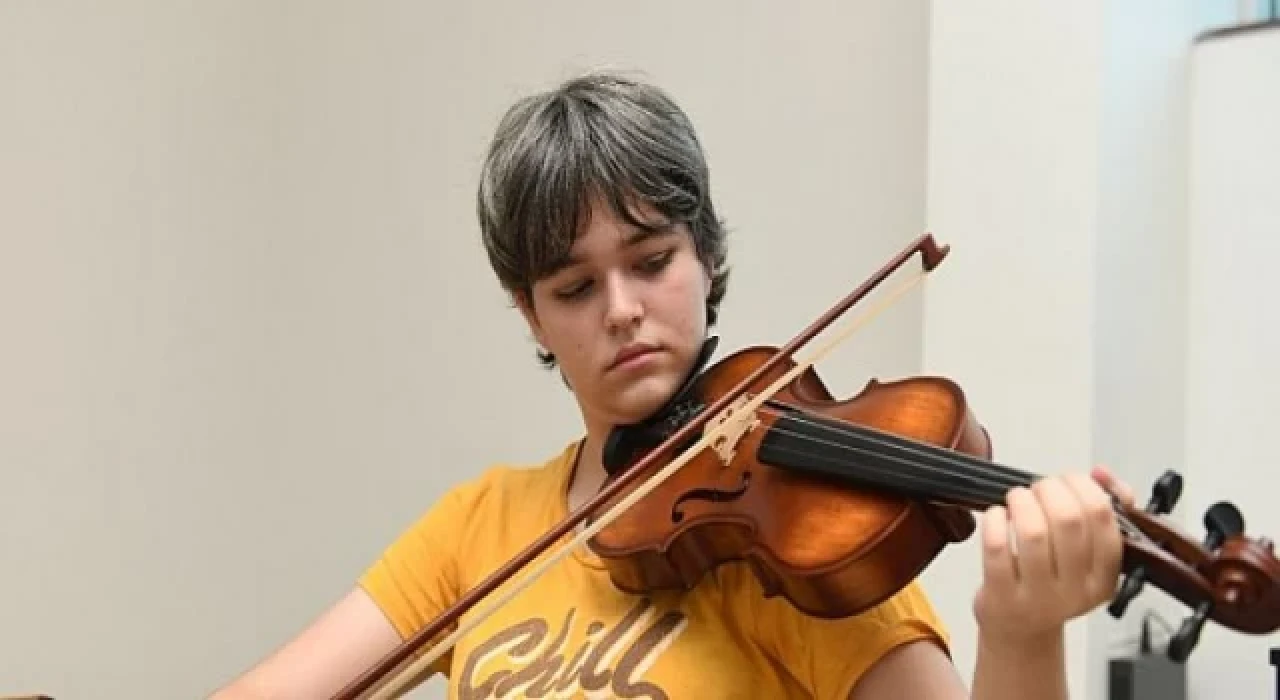 Yenişehir Belediyesi yaz okulu sanat kursları başladı