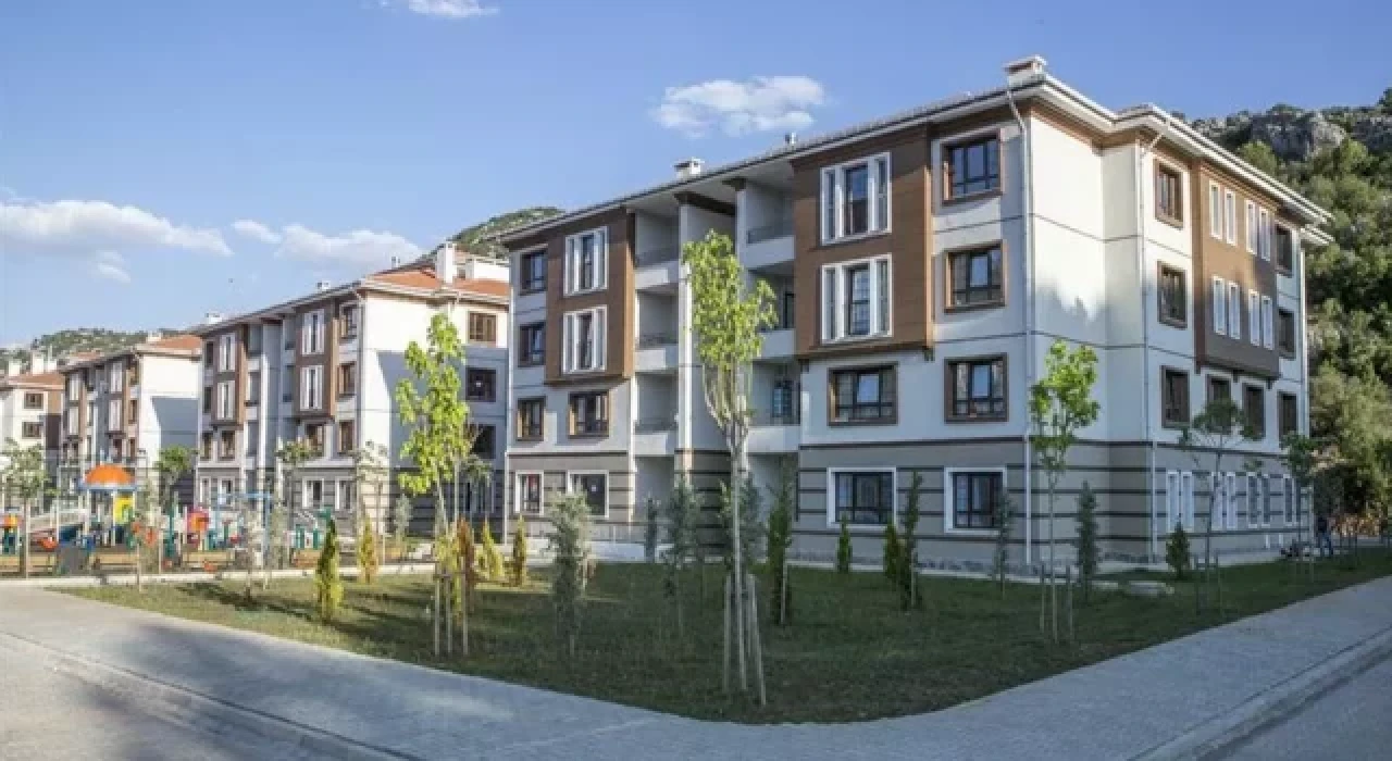 Bakan Kurum: İstanbul'da geliri 16 bin liranın altında olanlar TOKİ'ye başvurabilecek