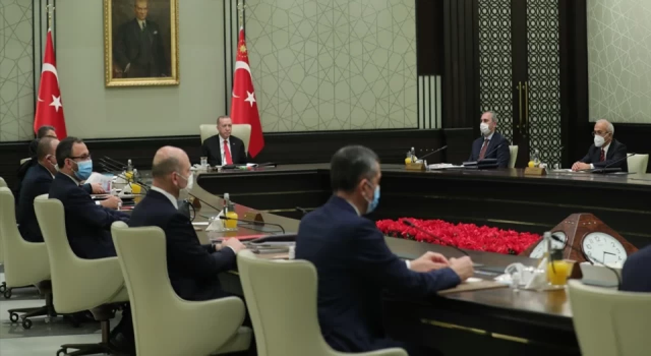 Cumhurbaşkanlığı Kabinesi toplanıyor; masada ekonomi ve koronavirüs var