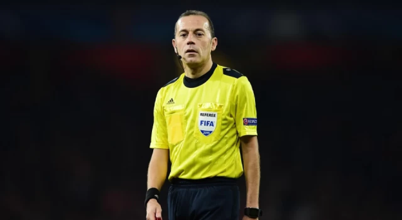 Cüneyt Çakır, hakemlik kariyerini noktaladı
