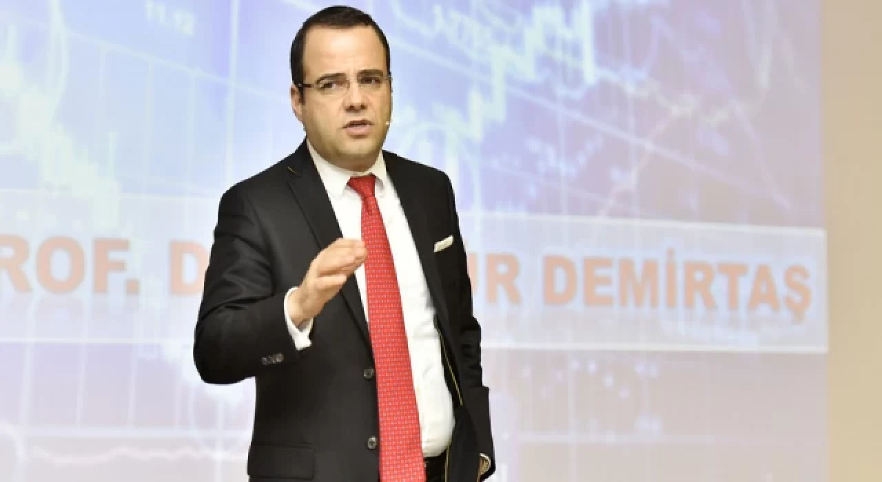 Ekonomist Özgür Demirtaş’tan ‘faiz’ isyanı!