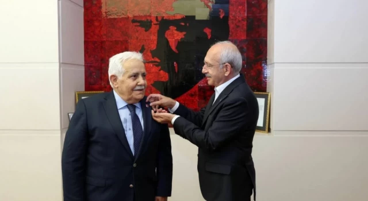 Eski AKP milletvekili Aslan, CHP’ye katıldı