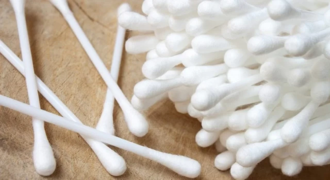 Kulak çubuğu kulak yolunda tıkanıklığa yol açabilir!