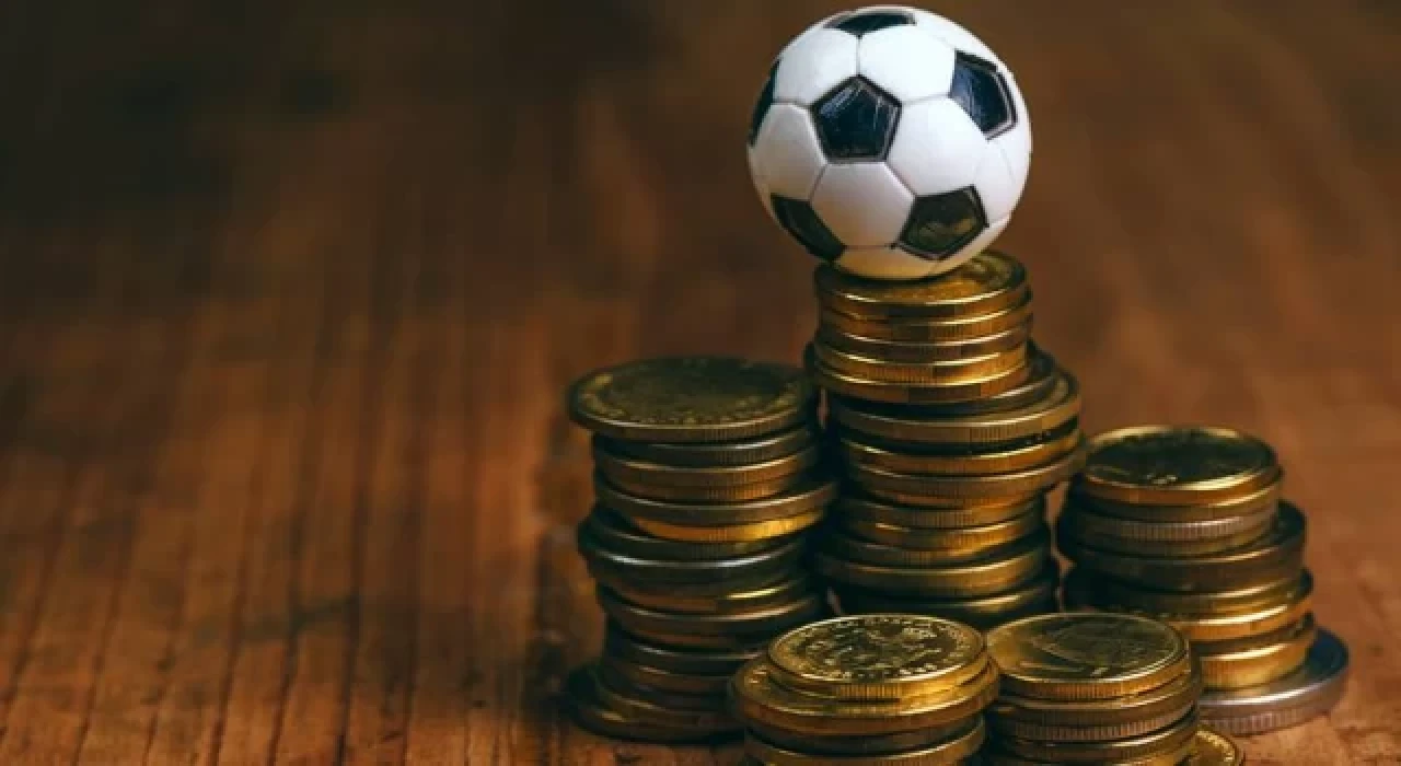 Maliye 7 yabancı, 33 yerli toplam 40 futbolcuyu incelemeye aldı