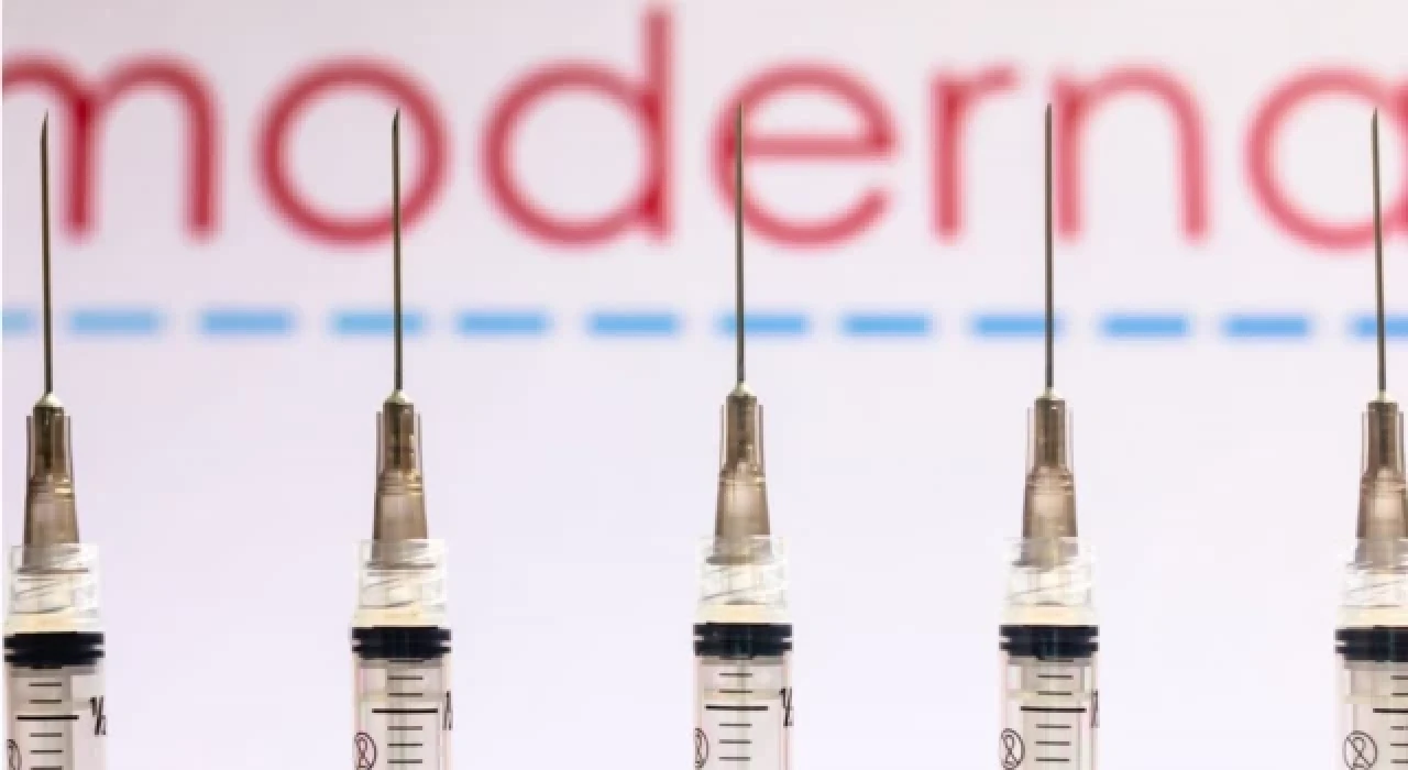 Moderna, BioNTech ve Pfizer’ı dava ettiğini açıkladı
