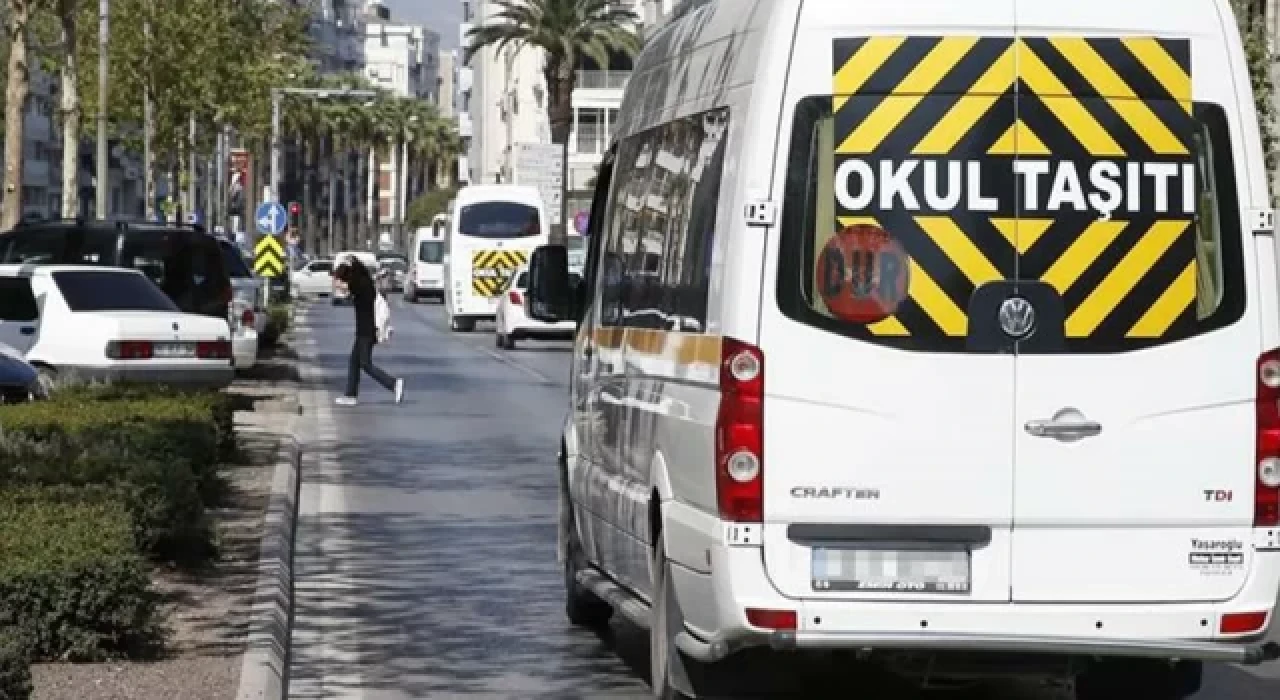 Okul servislerinde yönetmelik ertelendi