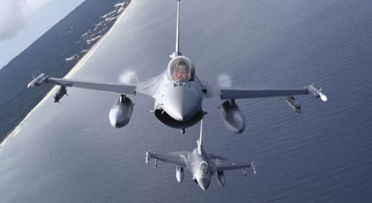 Türk F-16'larına Yunan tacizi devam ediyor