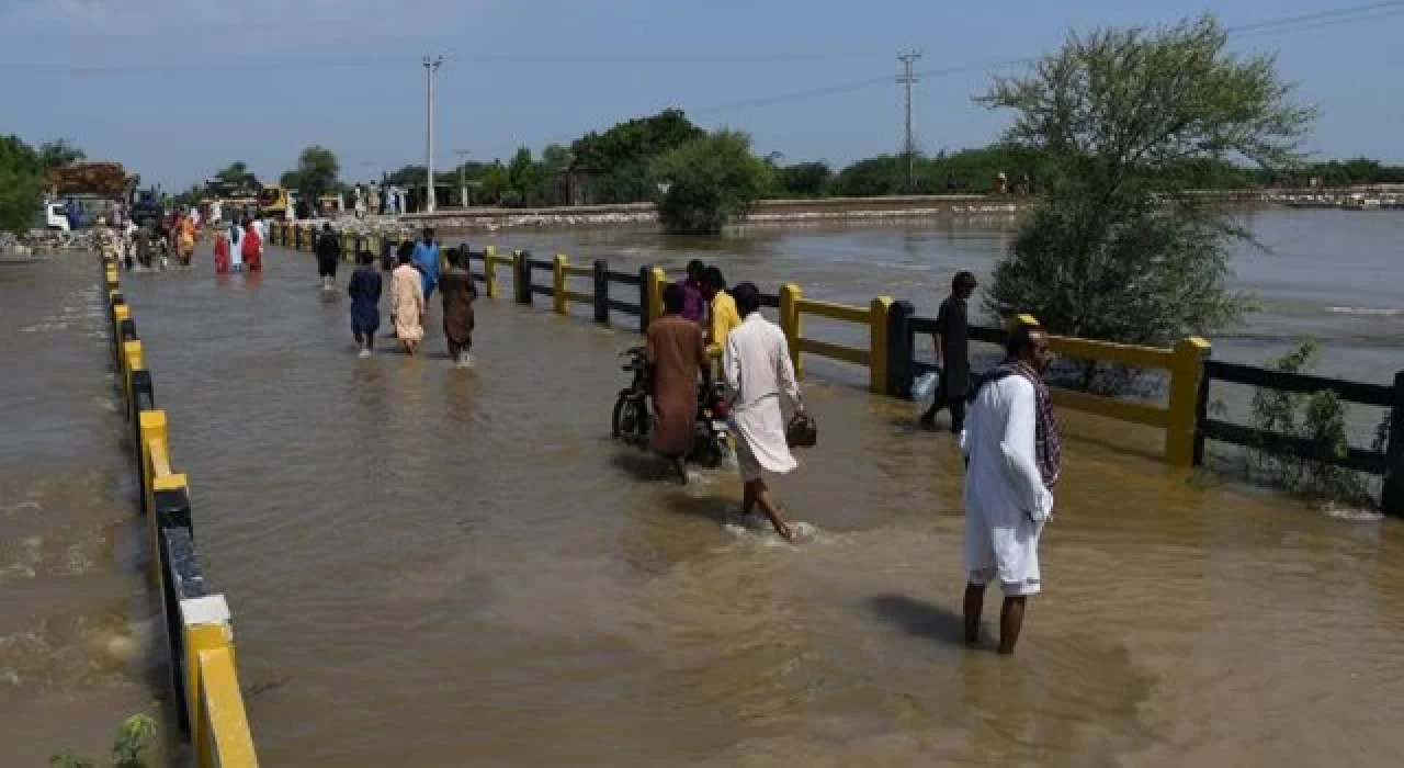Bakanlar Soylu ve Kurum Pakistan'a gidecek
