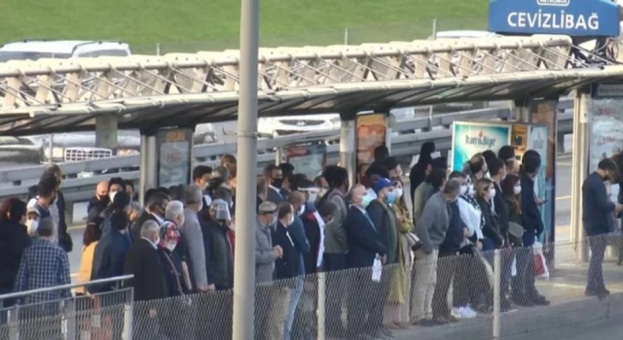 Cevizlibağ metrobüs durağı, Söğütlüçeşme yönüne kapatıldı